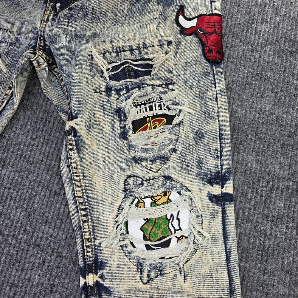 UNK Heritage America Jeans Mens 36 x 34 NBA Basketball Distressed Patches Grunge - Picture 5 of 16